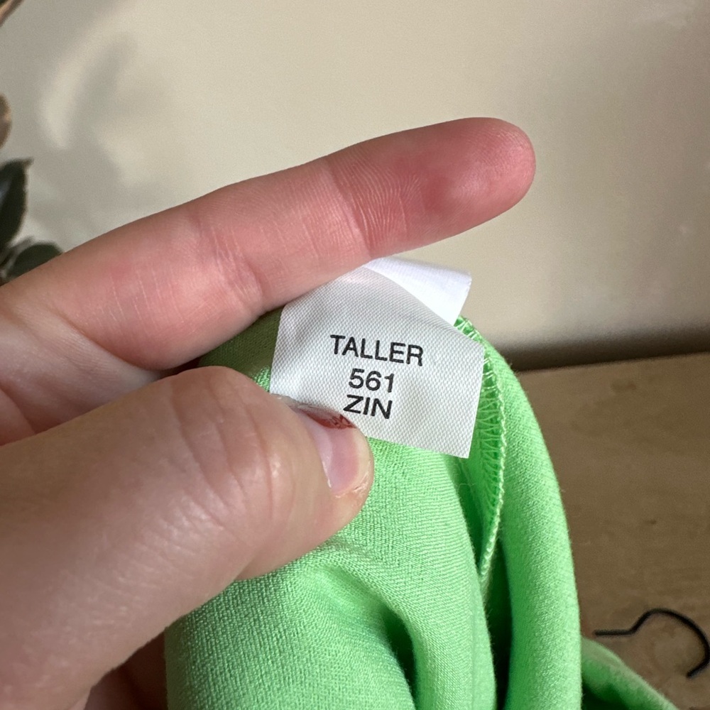 Zara Lime Green Cropped Pants - Picture 9 of 11